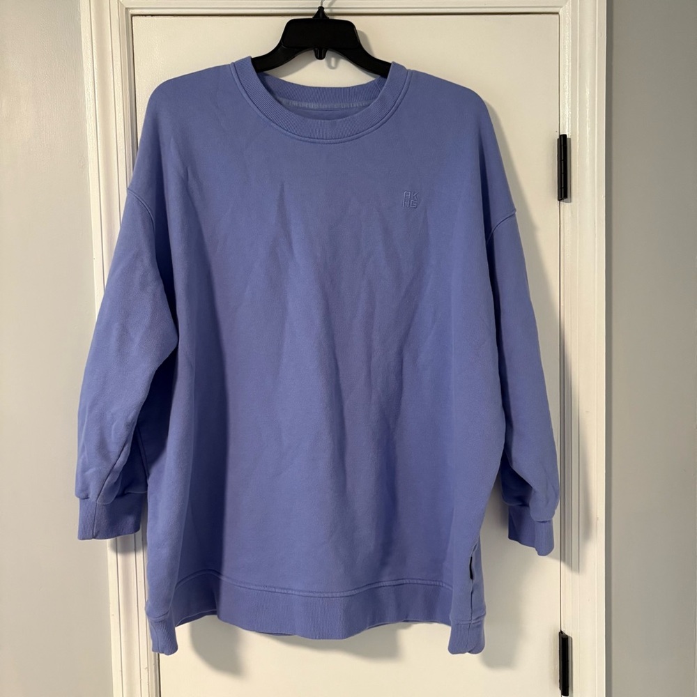 Purple Casual Sweatshirt with Relaxed Fit